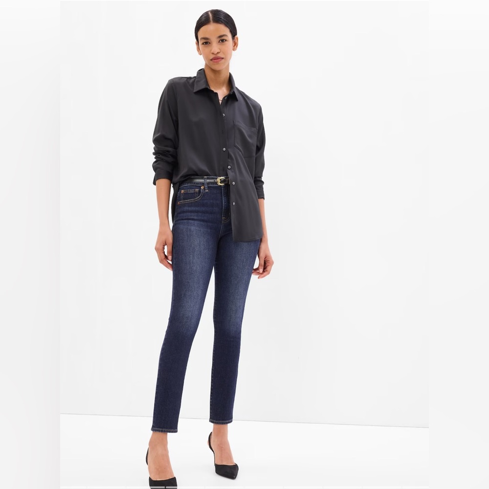 GAP High Rise True Skinny Jeans in Dark Wash
